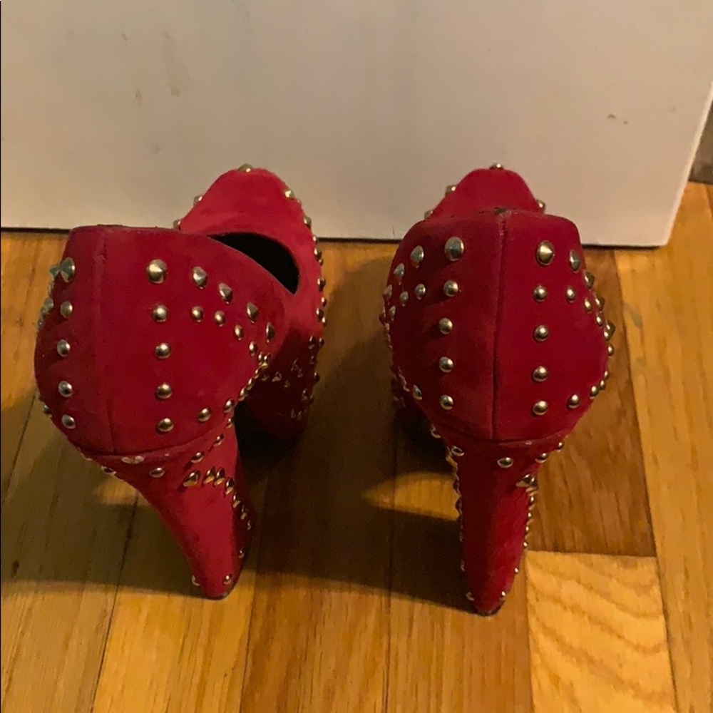 Red Studded heels - Picture 4 of 4